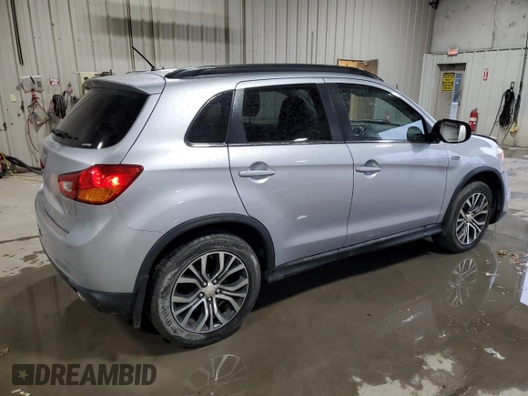 2016 Mitsubishi Outlander SEL z VIN JA4AR4AW5GZ038621, wystawiony jako Copart lot #82545934 z przebiegiem 56 503 mil mil oraz Szkoda całkowita • Salvage title. Historia ofert i sprzedaży dostępna na DreamBid. Obrazek 3.