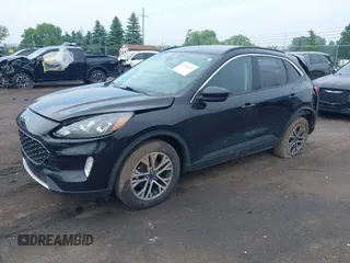 2020 Ford Escape SEL z VIN 1FMCU9H6XLUA29433, wystawiony jako IAAI lot #42446183 z przebiegiem 52 089 mil mil oraz . Historia ofert i sprzedaży dostępna na DreamBid. Obrazek 2.