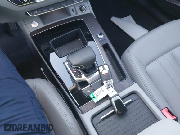 2021 Audi Q5 Premium Plus with VIN WA1BAAFY5M2015445, listed as a IAAI auction lot 42648905 with 41,312 mi miles and . Bid and sale history available at DreamBid. Image 11.