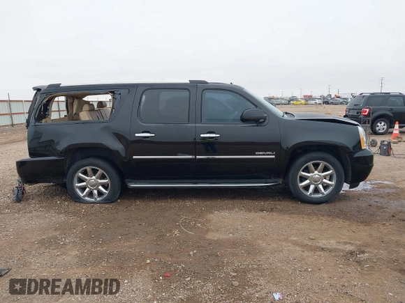 2014 GMC Yukon XL Denali with VIN 1GKS2MEF8ER239777, listed as a IAAI auction lot 41192009 with 142,656 mi miles. Bid and sale history available at carsss.com. Image 14.