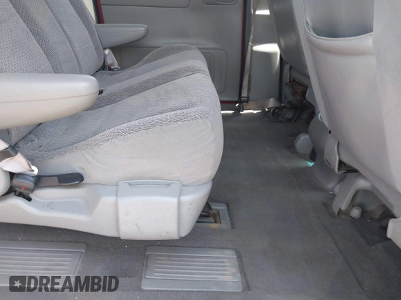 2001 Ford Windstar LX with VIN 2FMZA51491BB39896, listed as a IAAI auction lot 42541254 with 220,598 mi miles and . Bid and sale history available at DreamBid. Image 8.
