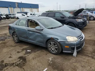 2006 Volkswagen Jetta 2.5L z VIN 3VWSF71K86M796788, wystawiony jako Copart lot #62828485 z przebiegiem 140 523 mil mil oraz Szkoda całkowita • Salvage title. Historia ofert i sprzedaży dostępna na DreamBid. Obrazek 4.