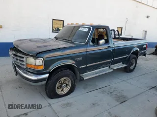 1993 Ford F-250 with VIN 2FTHF26G0PCB45950, listed as a Copart auction lot 81768714 with 0 mi miles and Salvage Title. Bid and sale history available at carsss.com. Image 1.