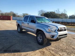 2015 Toyota Tacoma with VIN 5TFLU4EN6FX138638, listed as a Copart auction lot 46865745 with 194,210 mi miles and Salvage Title. Bid and sale history available at DreamBid. Image 4.