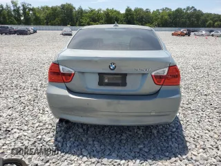 2007 BMW 3 Series 328i z VIN WBAVA33597PG52774, wystawiony jako Copart lot #60345555 z przebiegiem 189 361 mil mil oraz Szkoda całkowita • Salvage title. Historia ofert i sprzedaży dostępna na DreamBid. Obrazek 6.