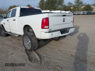 2018 Ram 2500 Tradesman with VIN 3C6UR5CJ3JG102535, listed as a IAAI auction lot 41299914 with 90,619 mi miles and . Bid and sale history available at DreamBid. Image 3.