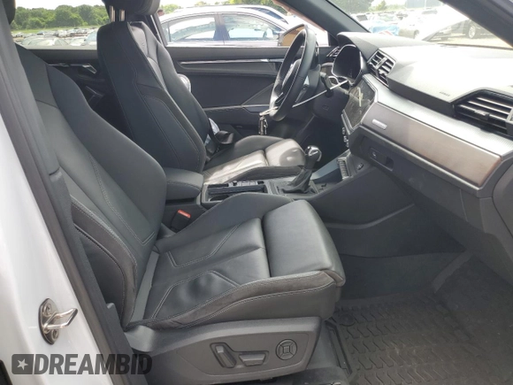 2020 Audi Q3 S line Prestige с VIN WA1FECF38L1020147, выставлен на аукционе Copart как лот 60912325 с пробегом 38 482 миль миль и Списание • Salvage title. История ставок и продаж доступна на DreamBid. Изображение 7.