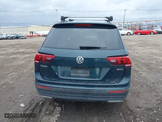 2019 Volkswagen Tiguan S with VIN 3VV0B7AX8KM178139, listed as a IAAI auction lot 41860225 with 97,980 mi miles. Bid and sale history available at carsss.com. Image 16.