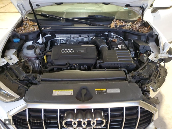 2019 Audi Q3 S line Premium Plus with VIN WA1EECF30K1064220, listed as a Copart auction lot 82536574 with 62,388 mi miles and Salvage Title. Bid and sale history available at carsss.com. Image 14.