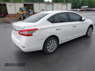 2015 Nissan Sentra SV z VIN 3N1AB7AP3FL632217, wystawiony jako IAAI lot #41946097 z przebiegiem 167 424 mil mil oraz . Historia ofert i sprzedaży dostępna na DreamBid. Obrazek 4.