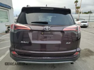 2017 Toyota RAV4 XLE with VIN 2T3WFREV0HW371653, listed as a Copart auction lot 43712935 with 96,694 mi miles and Salvage Title. Bid and sale history available at carsss.com. Image 6.