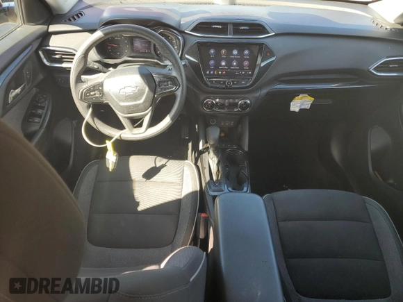 2022 Chevrolet TrailBlazer LT with VIN KL79MPSL4NB082836, listed as a Copart auction lot 46804885 with 80,293 mi miles and Salvage Title. Bid and sale history available at DreamBid. Image 8.