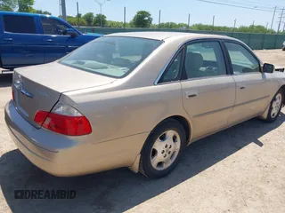 2004 Toyota Avalon XL with VIN 4T1BF28B74U374317, listed as a IAAI auction lot 42039967 with 215,394 mi miles and . Bid and sale history available at DreamBid. Image 4.