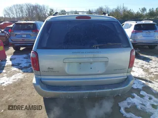 2003 Dodge Caravan Sport with VIN 2D4GP44R23R328592, listed as a IAAI auction lot 41422474 with 0 mi miles. Bid and sale history available at carsss.com. Image 17.
