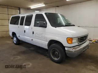 2007 Ford Econoline Passenger XL with VIN 1FBNE31L37DB06290, listed as a Copart auction lot 42892025 with 108,757 mi miles and Salvage Title. Bid and sale history available at carsss.com. Image 4.