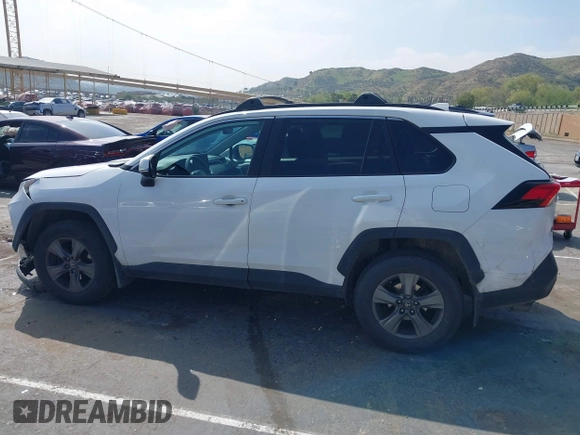 2022 Toyota RAV4 XLE with VIN 2T3W1RFV3NC181386, listed as a IAAI auction lot 41892697 with 133,979 mi miles. Bid and sale history available at carsss.com. Image 14.