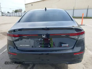 2025 Honda Accord Touring with VIN 1HGCY2F89SA027436, listed as a IAAI auction lot 41835197 with 390 mi miles and . Bid and sale history available at DreamBid. Image 16.