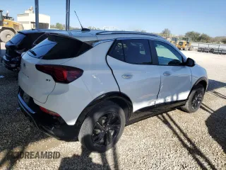 2024 Buick Encore GX Sport Touring z VIN KL4AMESL6RB189875, wystawiony jako Copart lot #75873724 z przebiegiem 16 540 mil mil oraz Czysty tytuł • Clean title. Historia ofert i sprzedaży dostępna na DreamBid. Obrazek 3.