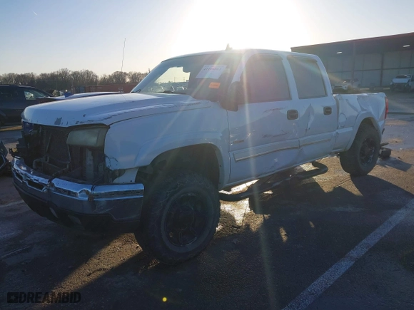 2006 Chevrolet Silverado 2500HD LT1 with VIN 1GCHK23D06F264669, listed as a IAAI auction lot 41106561 with 1 mi miles. Bid and sale history available at carsss.com. Image 22.