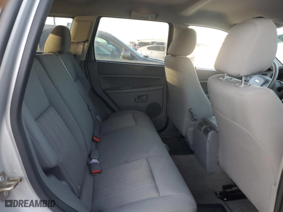 2007 Jeep Grand Cherokee Laredo with VIN 1J8GS48K67C583973, listed as a Copart auction lot 53351705 with 113,846 mi miles and Salvage Title. Bid and sale history available at carsss.com. Image 11.