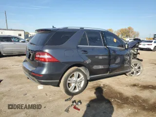 2015 Mercedes-Benz M 350 z VIN 4JGDA5JBXFA585101, wystawiony jako Copart lot #75952044 z przebiegiem Nie podano mil oraz Szkoda całkowita • Salvage title. Historia ofert i sprzedaży dostępna na DreamBid. Obrazek 3.