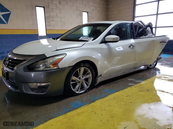 2015 Nissan Altima 2.5 SV with VIN 1N4AL3AP6FC209149, listed as a Copart auction lot 84055304 with 167,543 mi miles and Non Repairable. Bid and sale history available at carsss.com. Image 1.