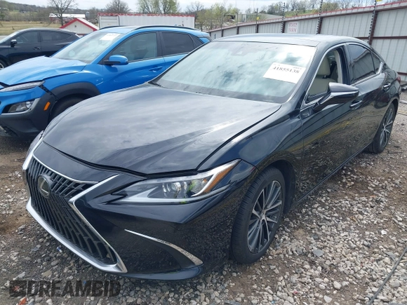 2022 Lexus ES 350 z VIN 58ADZ1B10NU119755, wystawiony jako IAAI lot #41855138 z przebiegiem 60 113 mil mil oraz . Historia ofert i sprzedaży dostępna na DreamBid. Obrazek 18.
