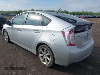 2014 Toyota Prius Four z VIN JTDKN3DU4E0374319, wystawiony jako IAAI lot #42238367 z przebiegiem 186 040 mil mil oraz . Historia ofert i sprzedaży dostępna na DreamBid. Obrazek 3.