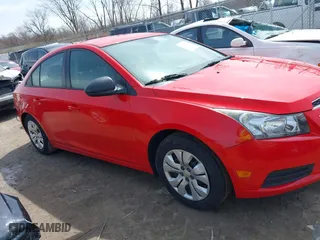 2014 Chevrolet Cruze LS with VIN 1G1PA5SH7E7409972, listed as a IAAI auction lot 41919562 with 111,777 mi miles. Bid and sale history available at carsss.com. Image 13.