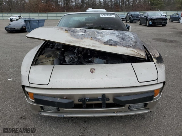 1989 Porsche 944 with VIN WP0AA0944KN450845, listed as a Copart auction lot 85658674 with 281,732 mi miles and Salvage Title. Bid and sale history available at carsss.com. Image 5.