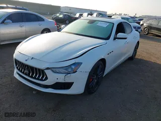 2018 Maserati Ghibli with VIN ZAM57XSA8J1301784, listed as a IAAI auction lot 41472998 with 32,500 mi miles. Bid and sale history available at carsss.com. Image 17.