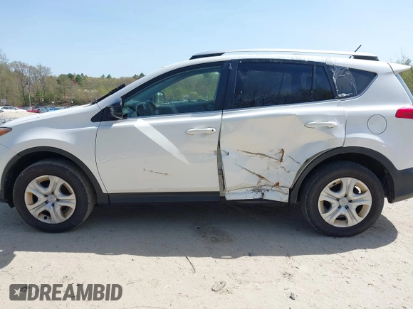 2015 Toyota RAV4 LE with VIN JTMBFREV4FJ039662, listed as a IAAI auction lot 42098292 with 161,534 mi miles. Bid and sale history available at carsss.com. Image 14.