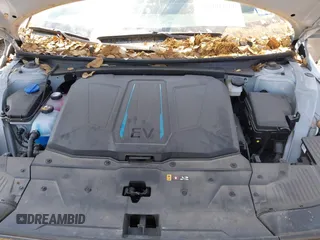 2023 Hyundai Ioniq 5 SEL с VIN KM8KNDAF3PU231798, выставлен на аукционе IAAI как лот 42300304 с пробегом 12 903 миль миль и . История ставок и продаж доступна на DreamBid. Изображение 10.