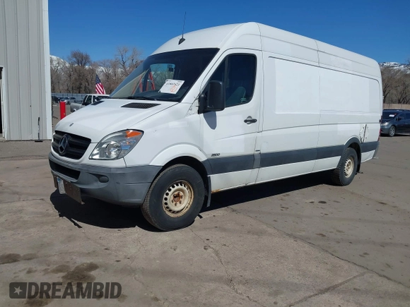 2011 Mercedes-Benz Sprinter Cargo with VIN WD3PE8CB5B5607099, listed as a IAAI auction lot 41802421 with 286,420 mi miles. Bid and sale history available at carsss.com. Image 17.
