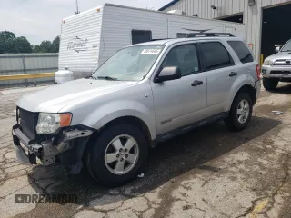 2008 Ford Escape XLT with VIN 1FMCU93128KA16982, listed as a Copart auction lot 58674645 with 214,331 mi miles and Salvage title. Bid and sale history available at DreamBid. Image 1.
