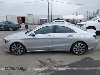 2018 Mercedes-Benz CLA 250 z VIN WDDSJ4EBXJN593951, wystawiony jako IAAI lot #42465181 z przebiegiem 76 114 mil mil oraz . Historia ofert i sprzedaży dostępna na DreamBid. Obrazek 14.