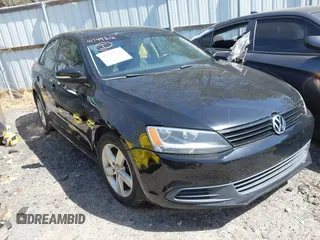 2012 Volkswagen Jetta Sedan TDI w/Premium & Nav with VIN 3VWLL7AJ1CM334735, listed as a IAAI auction lot 41749312 with 196,237 mi miles. Bid and sale history available at carsss.com. Image 1.
