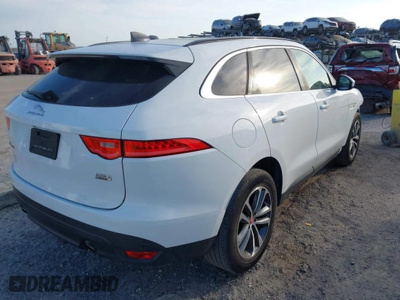 2020 Jaguar F-Pace 25t Premium z VIN SADCJ2FXXLA631058, wystawiony jako IAAI lot #42114146 z przebiegiem 56 763 mil mil oraz . Historia ofert i sprzedaży dostępna na DreamBid. Obrazek 4.
