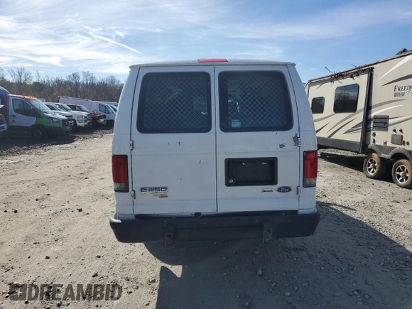 2014 Ford Econoline Cargo Commercial z VIN 1FTNS2EW6EDA15997, wystawiony jako Copart lot #82108024 z przebiegiem 146 982 mil mil oraz Szkoda całkowita • Salvage title. Historia ofert i sprzedaży dostępna na DreamBid. Obrazek 6.