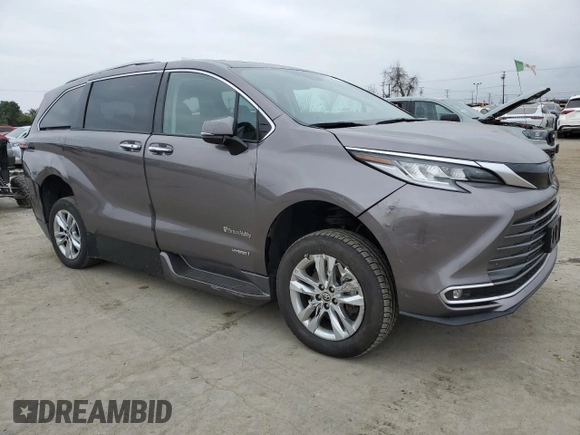 2021 Toyota Sienna Limited with VIN 5TDZRKEC6MS063280, listed as a Copart auction lot 50927845 with 41,573 mi miles and Salvage Title. Bid and sale history available at carsss.com. Image 4.