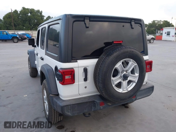2019 Jeep Wrangler Unlimited Sport S with VIN 1C4HJXDG2KW500662, listed as a IAAI auction lot 42571152 with 45,067 mi miles and . Bid and sale history available at DreamBid. Image 3.