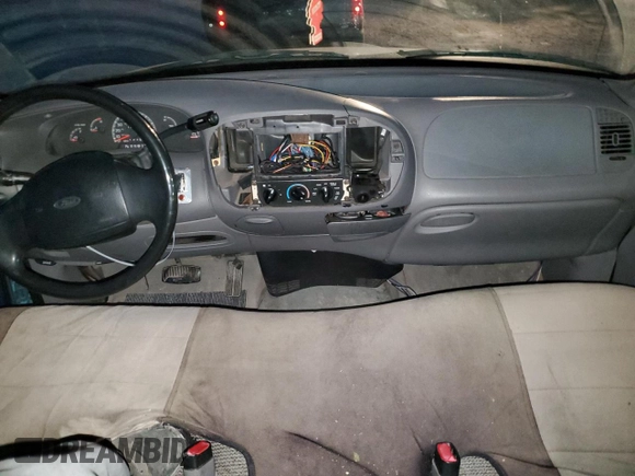 1997 Ford F-150 with VIN 1FTDX1729VND13052, listed as a Copart auction lot 83251714 with 134,450 mi miles and Salvage title. Bid and sale history available at DreamBid. Image 8.