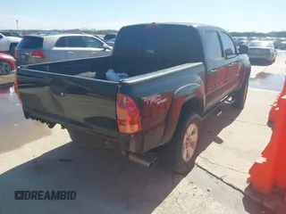 2008 Toyota Tacoma PreRunner with VIN 5TEJU62NX8Z478796, listed as a IAAI auction lot 41563582 with 322,746 mi miles. Bid and sale history available at carsss.com. Image 4.