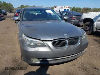 2008 BMW 5 Series 528i with VIN WBANU53558C113996, listed as a IAAI auction lot 42114822 with 84,514 mi miles and . Bid and sale history available at carsss.com. Image 6.