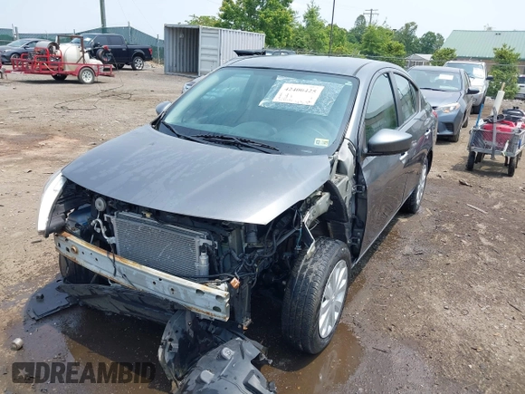 2016 Nissan Versa S с VIN 3N1CN7APXGL916946, выставлен на аукционе IAAI как лот 42400425 с пробегом 56 806 миль миль и . История ставок и продаж доступна на DreamBid. Изображение 6.