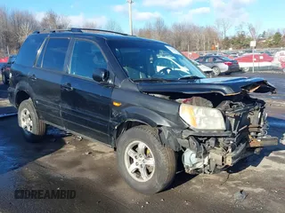 2008 Honda Pilot EX-L with VIN 5FNYF18558B039347, listed as a IAAI auction lot 41117582 with 226,465 mi miles. Bid and sale history available at carsss.com. Image 1.