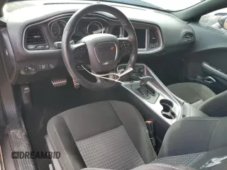 2020 Dodge Challenger R/T Scat Pack z VIN 2C3CDZFJ6LH104504, wystawiony jako Copart lot #60420655 z przebiegiem 23 581 mil mil oraz Szkoda całkowita • Salvage title. Historia ofert i sprzedaży dostępna na DreamBid. Obrazek 8.