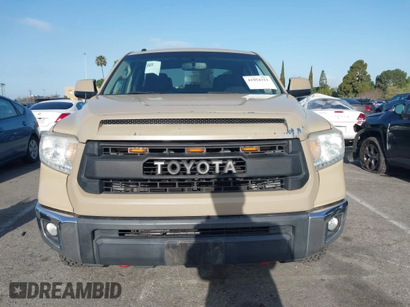 2017 Toyota Tundra 2WD SR5 with VIN 5TFEY5F17HX225871, listed as a IAAI auction lot 41954311 with 125,917 mi miles. Bid and sale history available at carsss.com. Image 12.