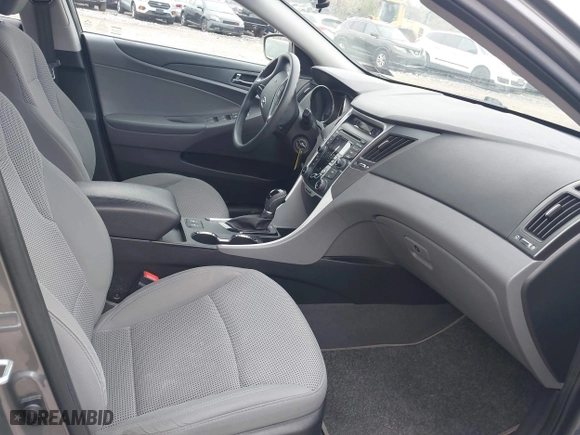 2013 Hyundai Sonata GLS with VIN 5NPEB4AC1DH577614, listed as a IAAI auction lot 42010925 with 95,518 mi miles. Bid and sale history available at carsss.com. Image 5.