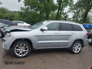 2020 Jeep Grand Cherokee Summit с VIN 1C4RJFJT4LC137073, выставлен на аукционе IAAI как лот 42265991 с пробегом 212 397 миль миль и . История ставок и продаж доступна на DreamBid. Изображение 14.